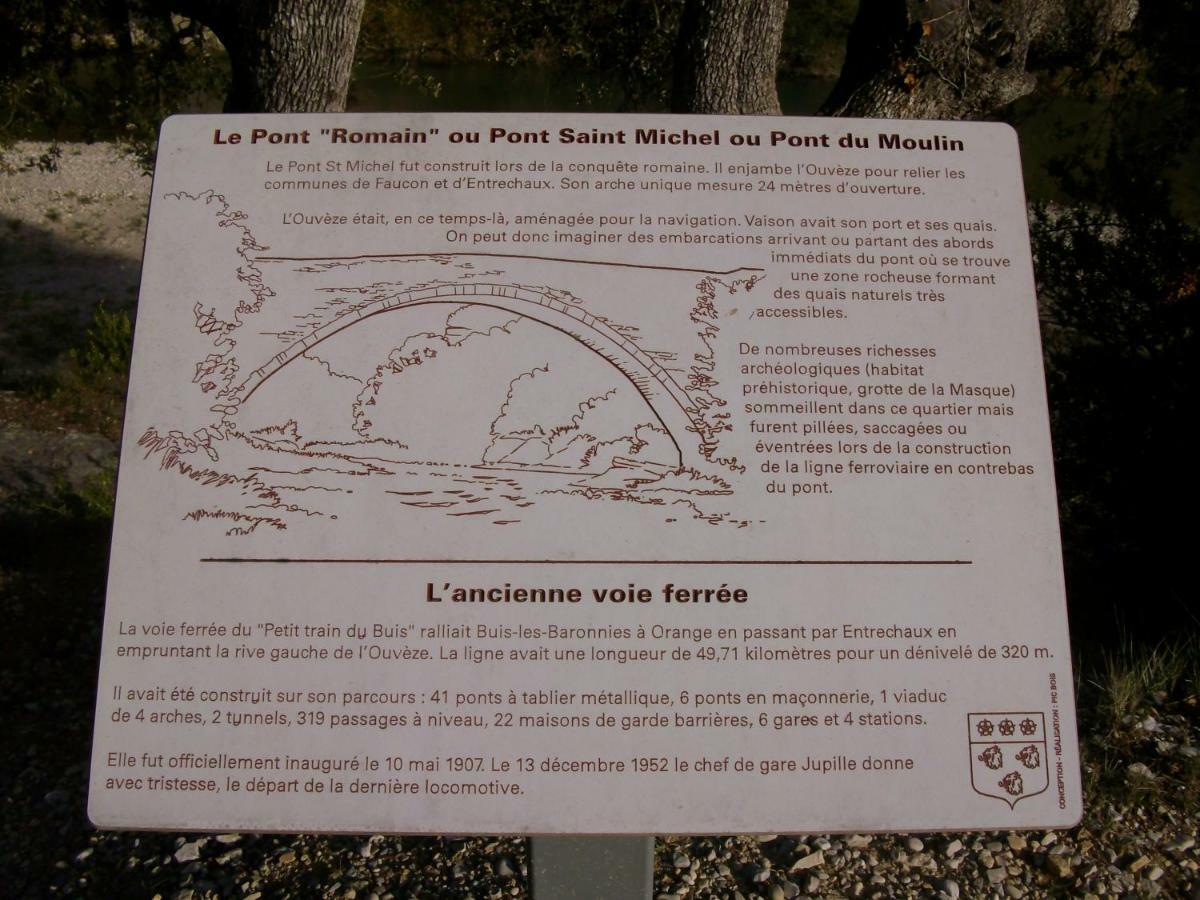Villa Entrechaux Eksteriør bilde